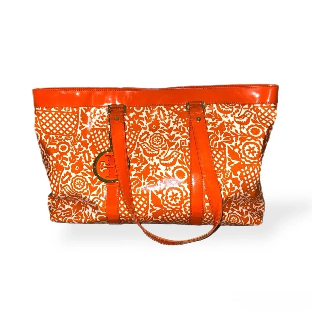 Tory Burch stylish tory